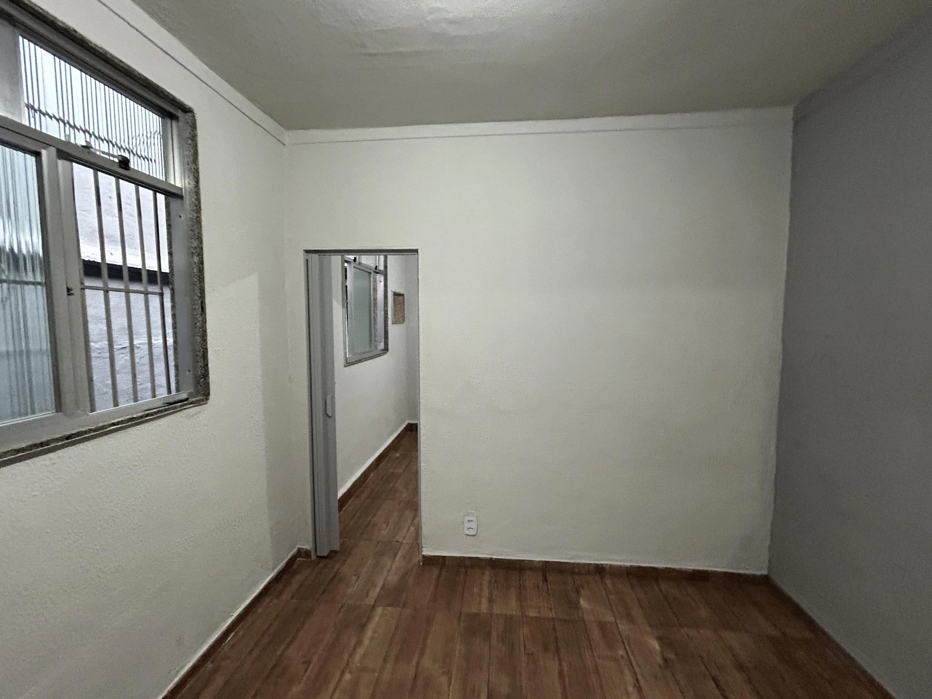 Rental house with 1 bedroom and 1 bathroom no parking — photo 14