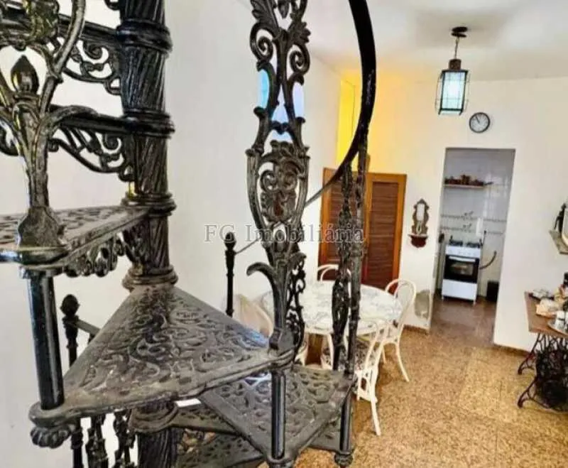 Furnished duplex home with gas stove and 228 m² — photo 7