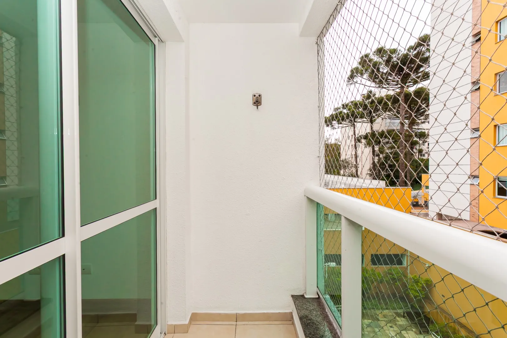 Apartment, 60 m², with wood or laminate floors — photo 21