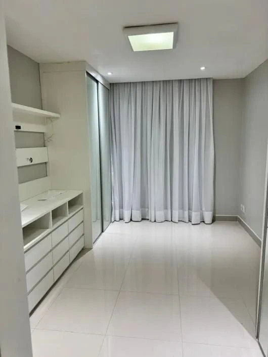 House, 350 m², with a grill on the balcony — photo 9