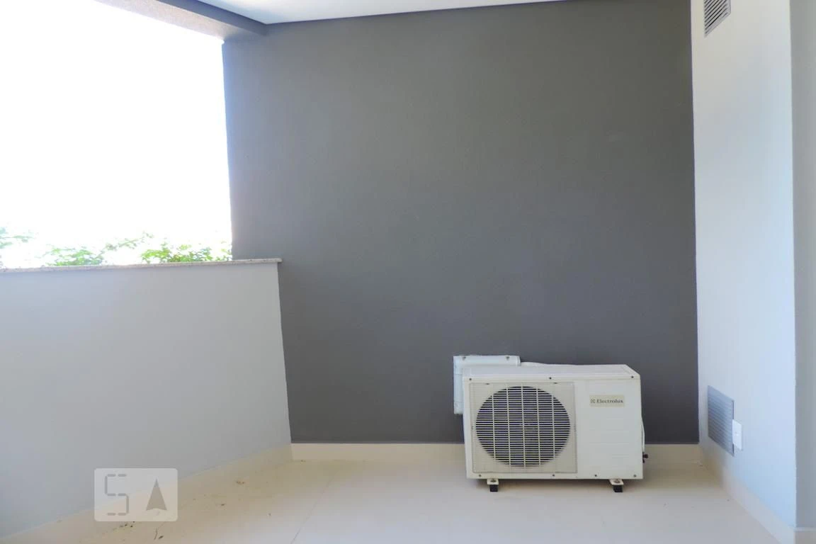 One-bedroom apartment in a building with a sauna — photo 17