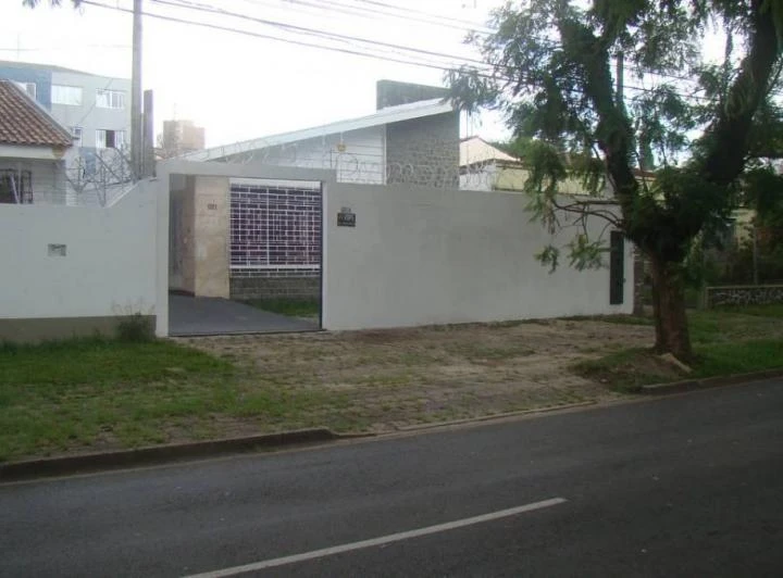 Unfurnished 460 m² house with 3 bathrooms and 10 parking spots — photo 6