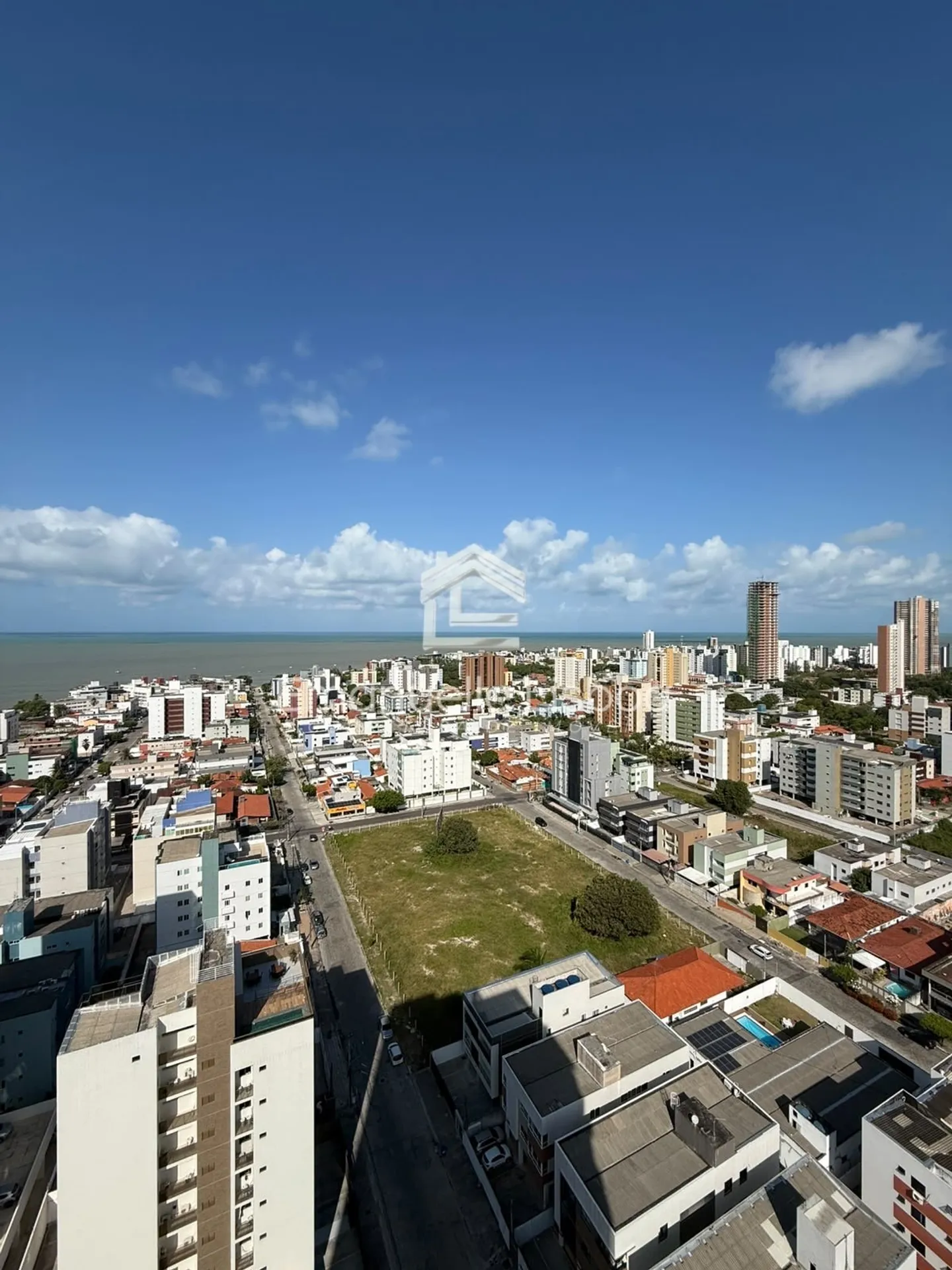 Apartamento de 2 quartos com varanda e cozinha aberta — photo 8