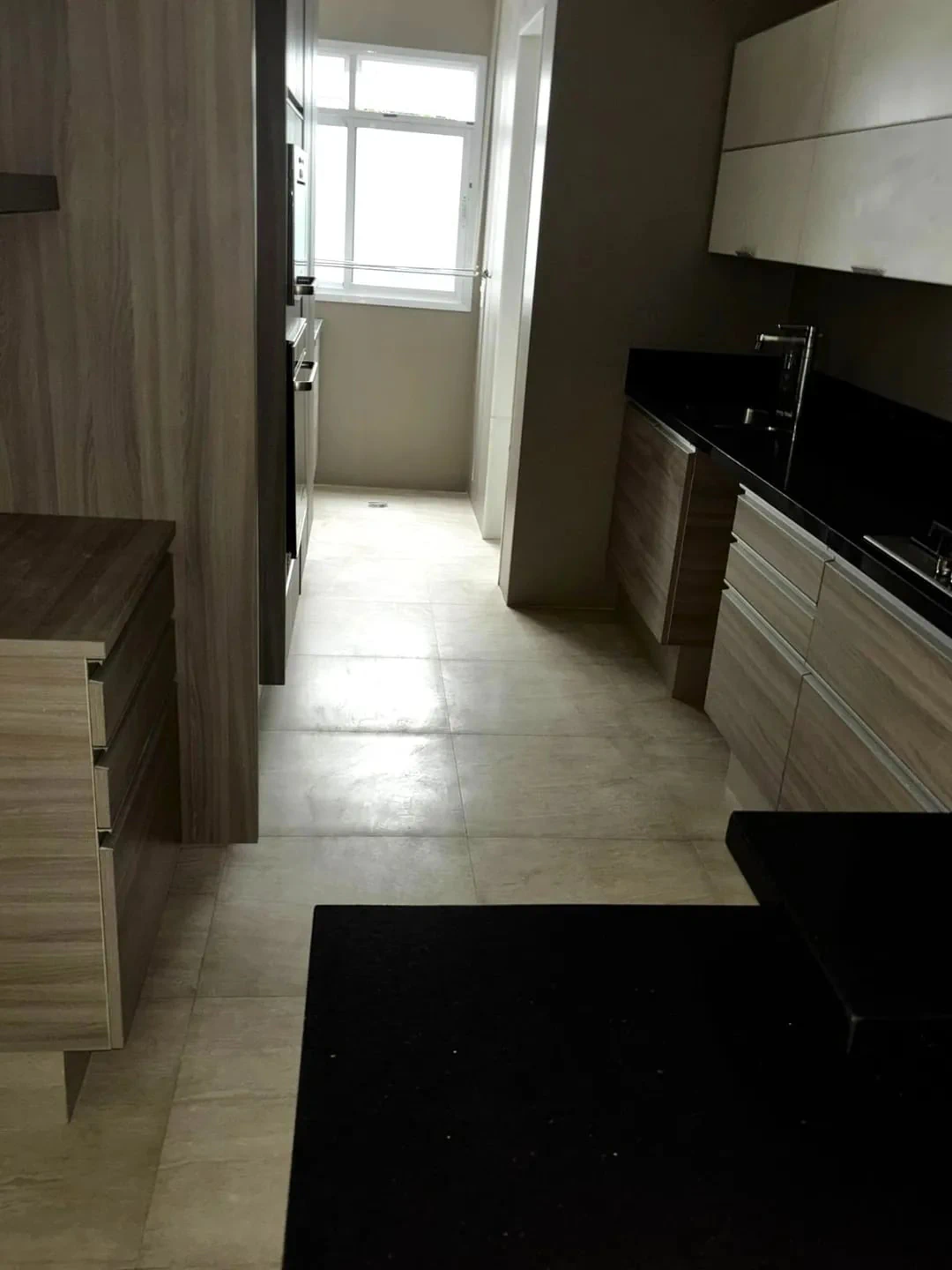 2-bedroom apartment with 2 en-suites, 3 baths, 2 parking — photo 11