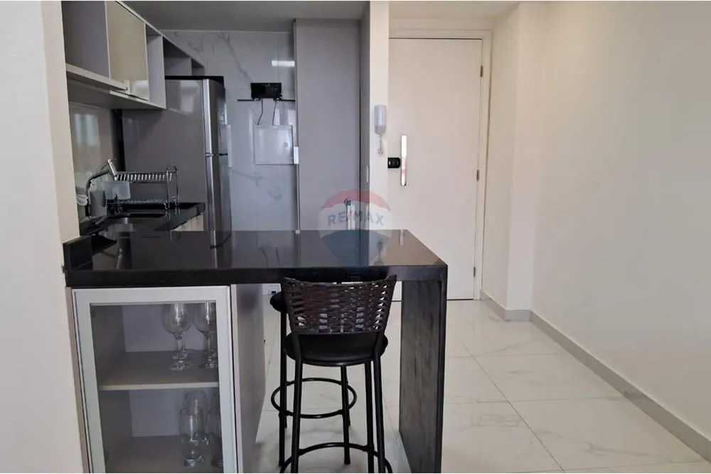 2-bedroom apartment in a building with a coworking space — photo 7