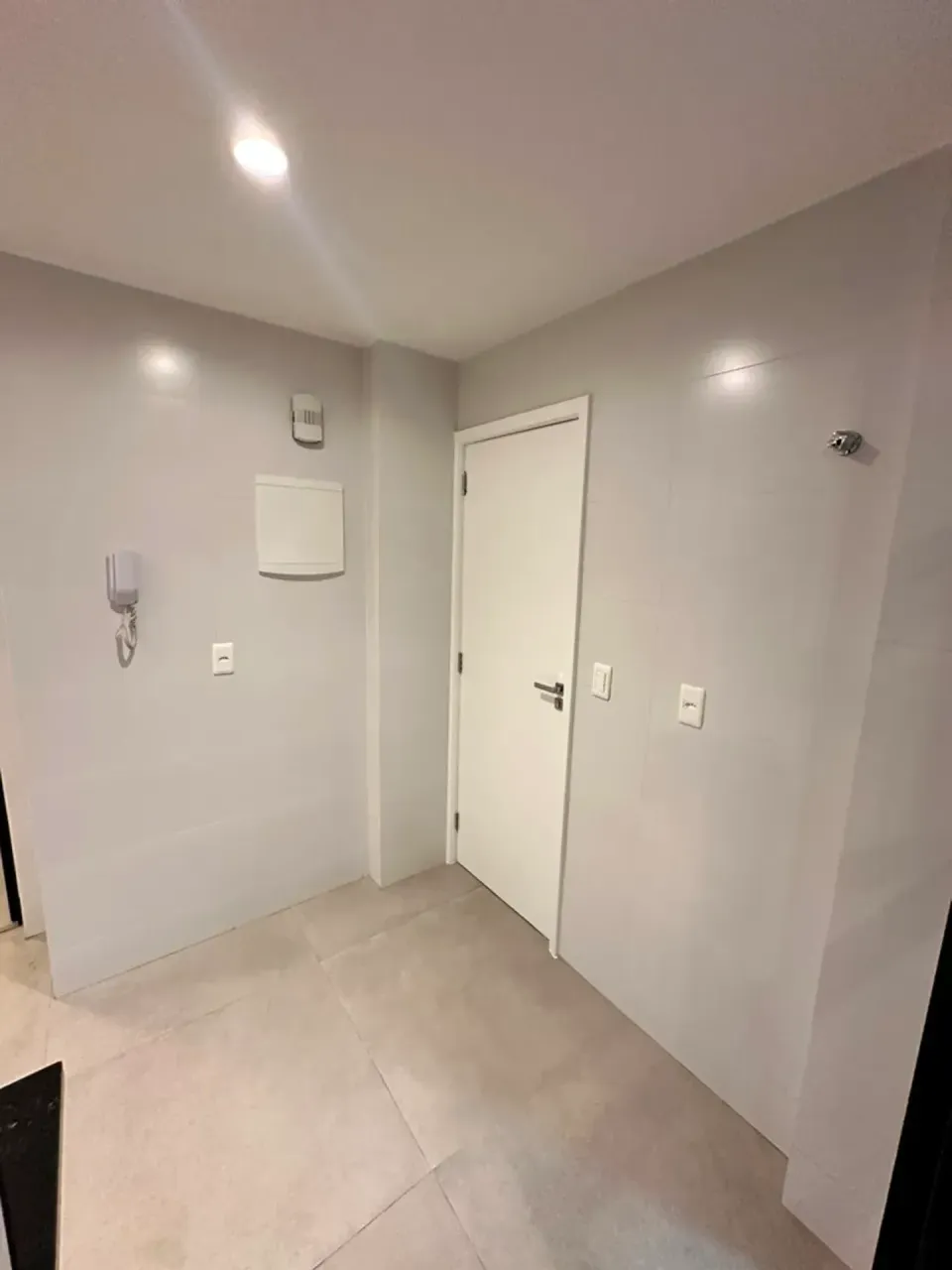 75 m² apartment with 2 bedrooms and 2 bathrooms — photo 2