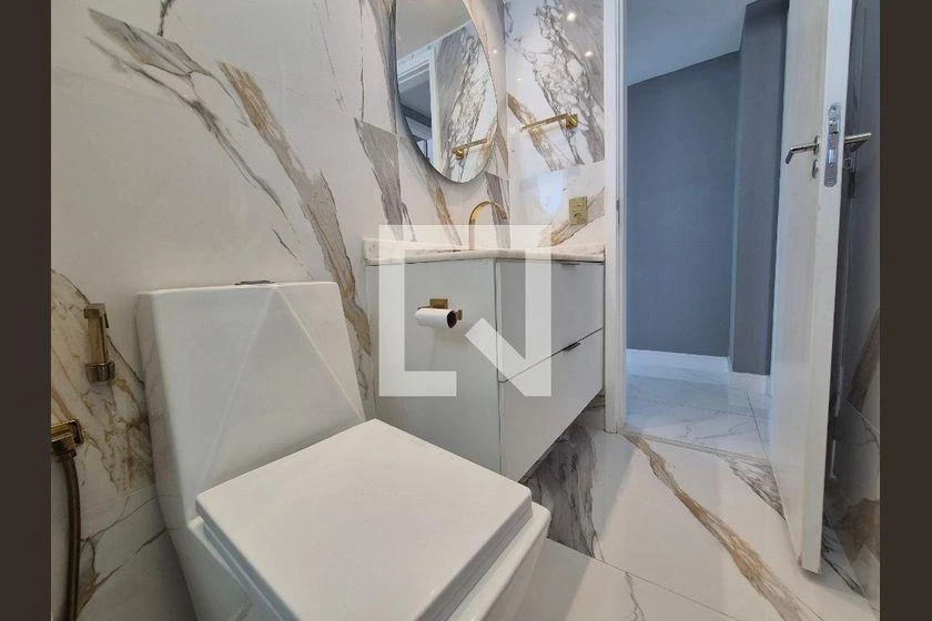 Furnished apartment with 5 bedrooms, balcony and 196 m² — photo 16