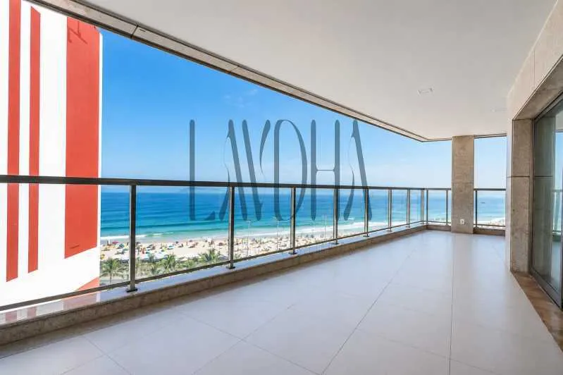 Duplex top-floor apartment with enclosed balcony — photo 7