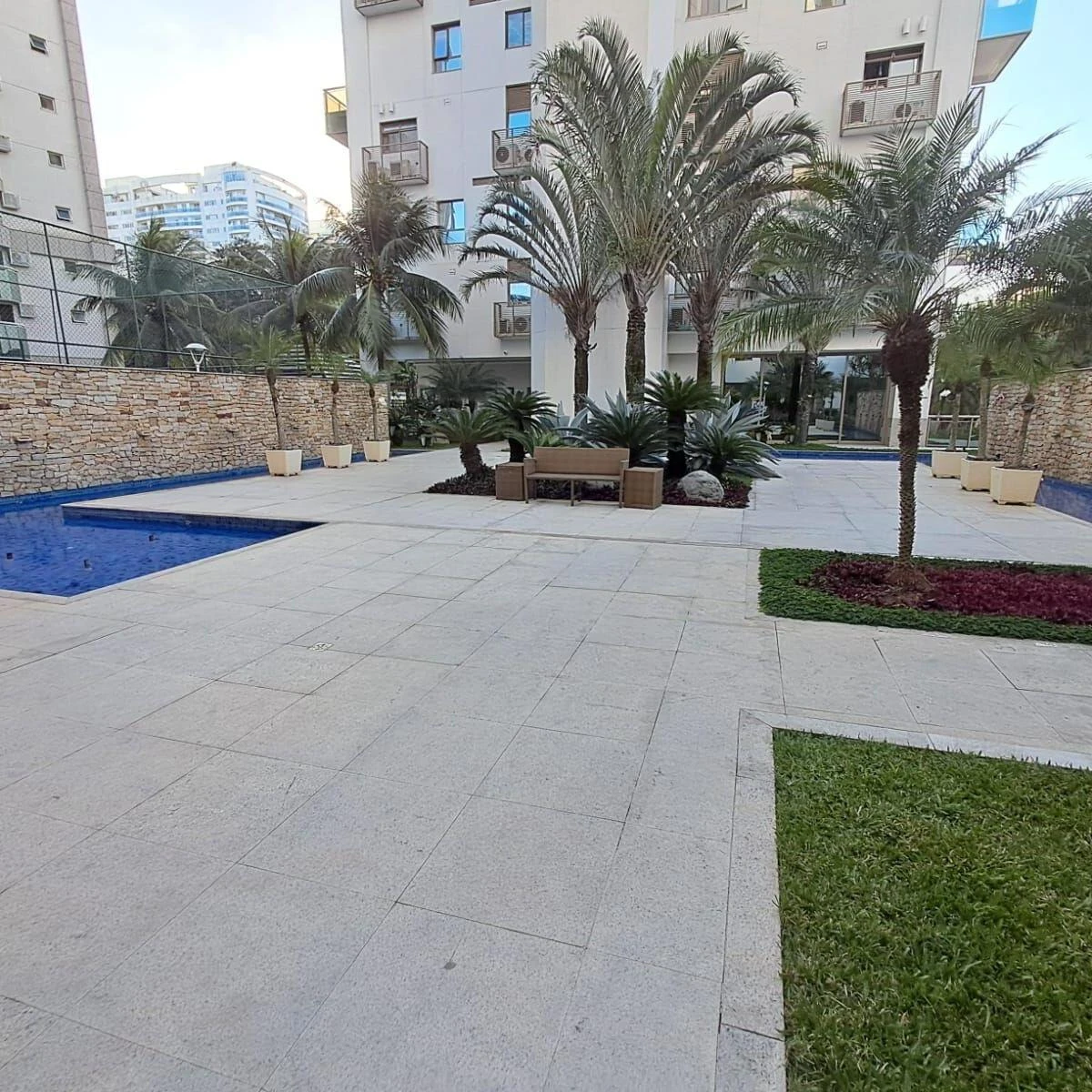 4-suite apartment with 370 m² and private BBQ area — photo 40