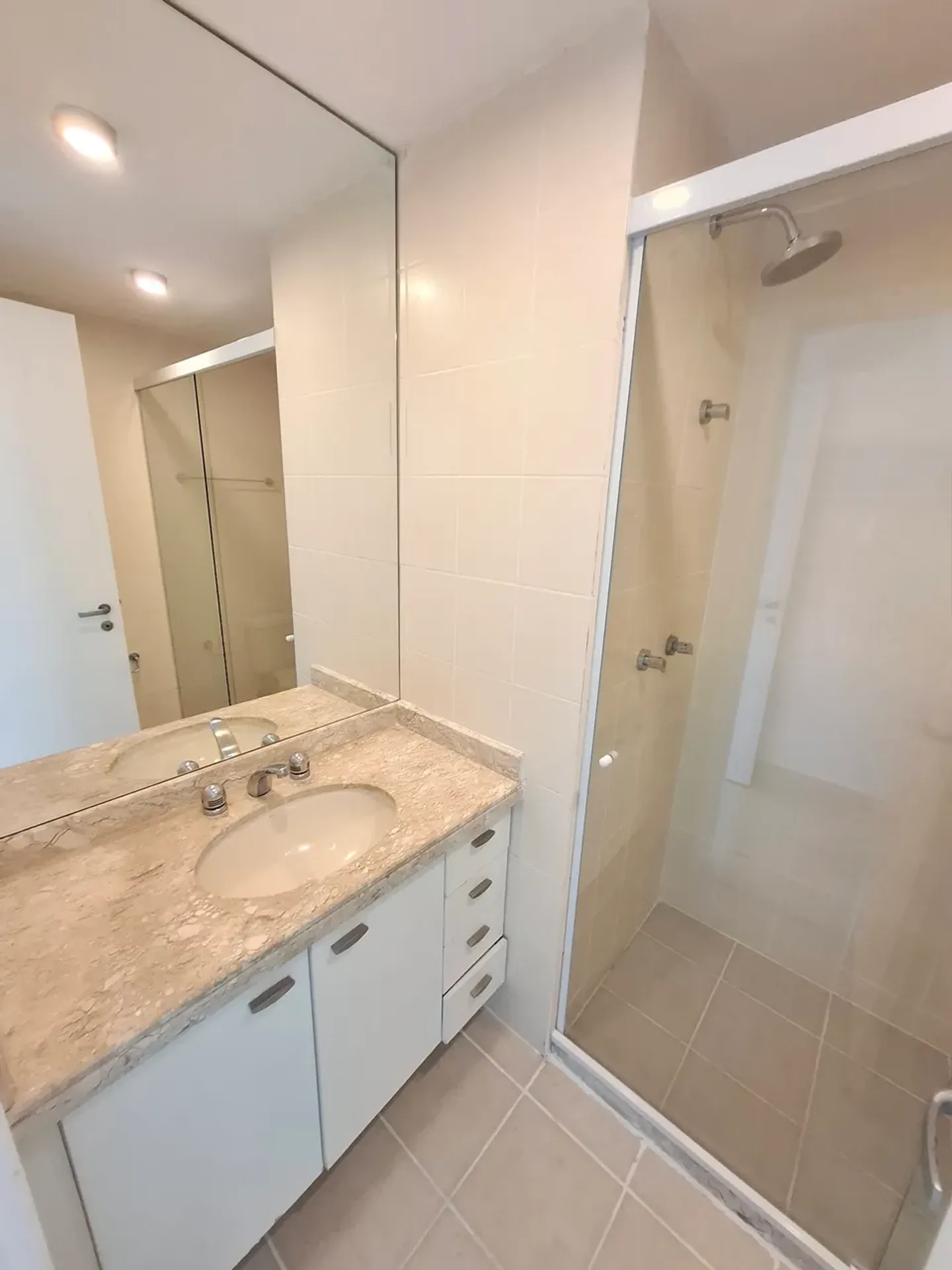 Apartment, 122 m², with a glass-enclosed balcony — photo 6