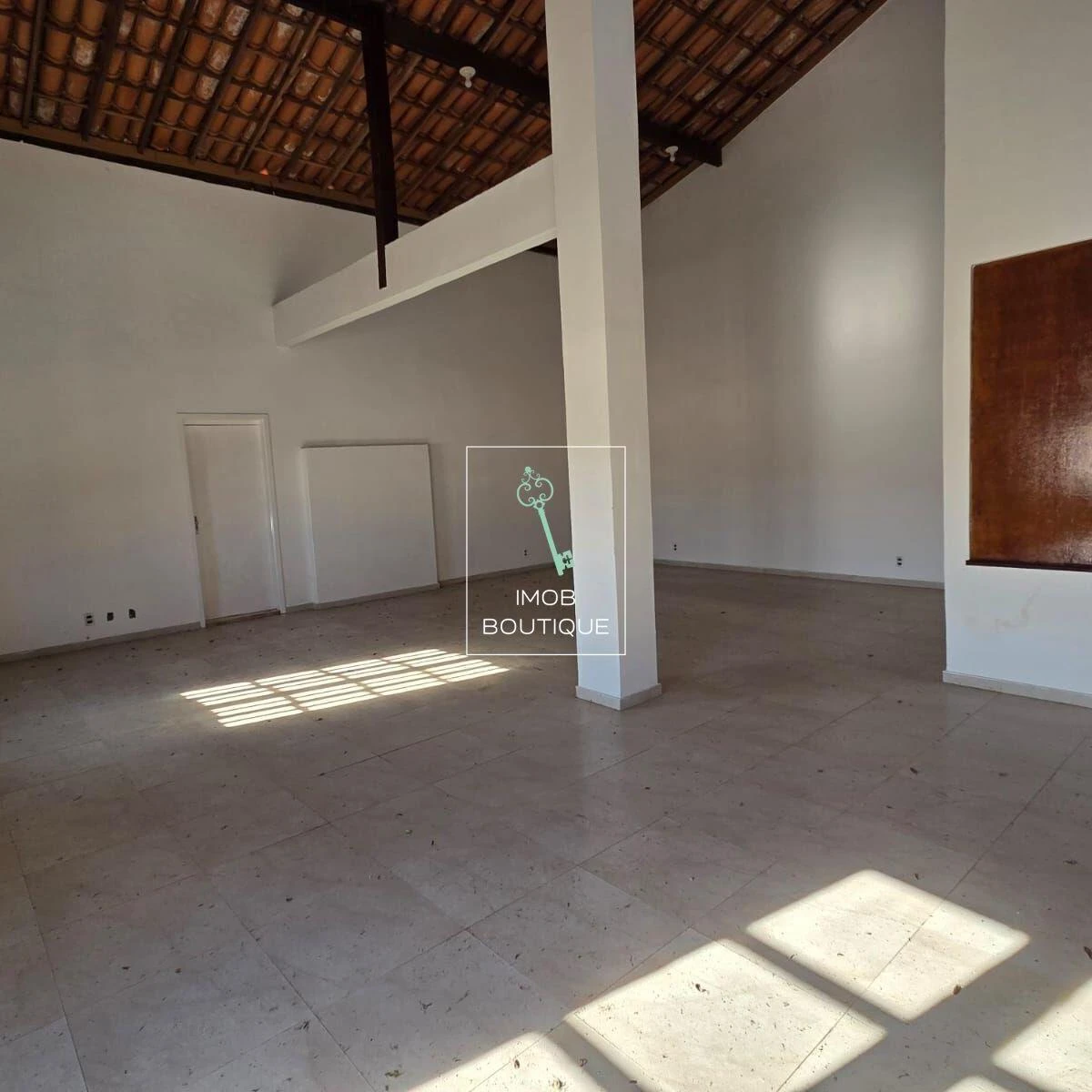 Duplex house with 5 bedrooms and laundry washing machine — photo 13