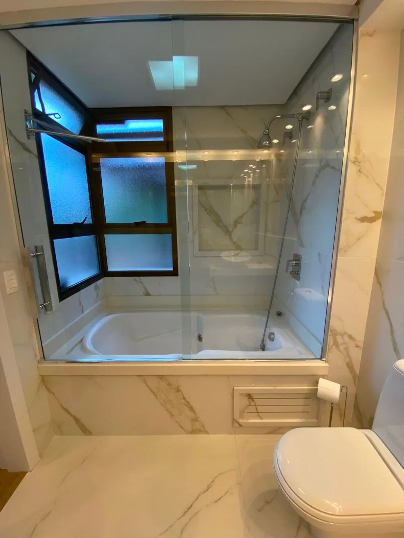 Балкон з грилем та 3 спальні: квартира 397 м² — photo 26