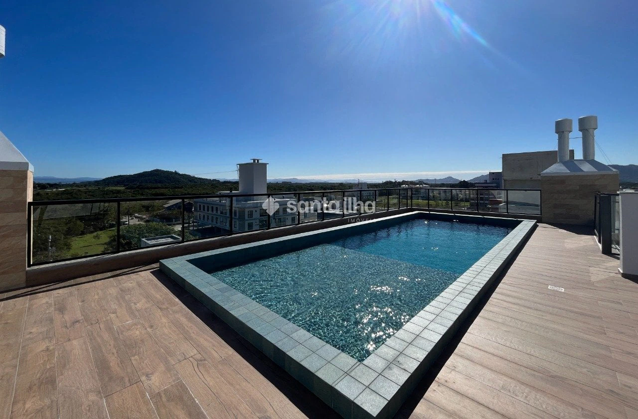 Balcony with a grill in a 2-bedroom apartment, 59 m² — photo 7