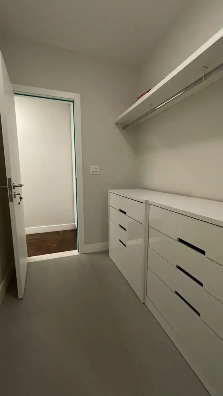 2-bedroom apartment with a walk-in closet in Rio de Janeiro — photo 15