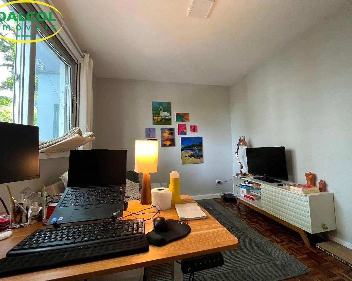 3-bedroom apartment with a washing machine — photo 17