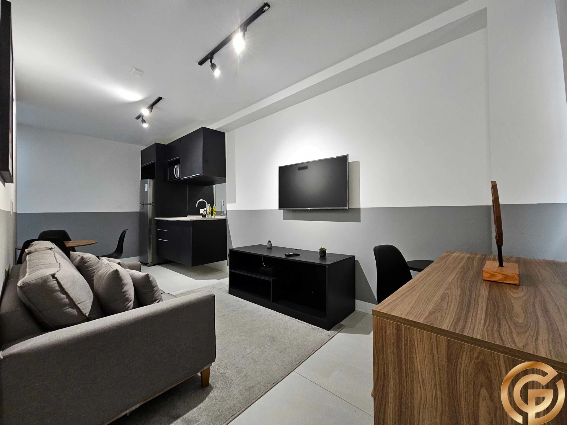 Furnished apartment, 39 m², with a washing machine — photo 12