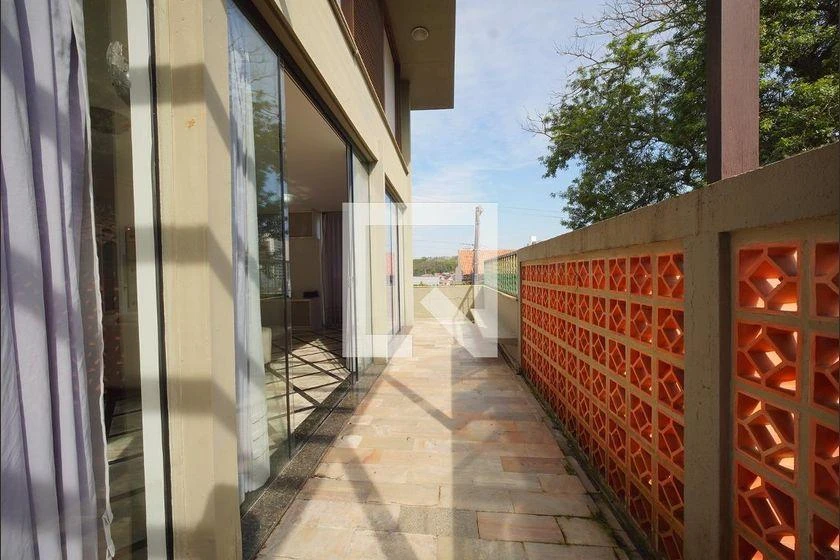 Furnished 4-bedroom house with 300 m² and 2 suites — photo 24