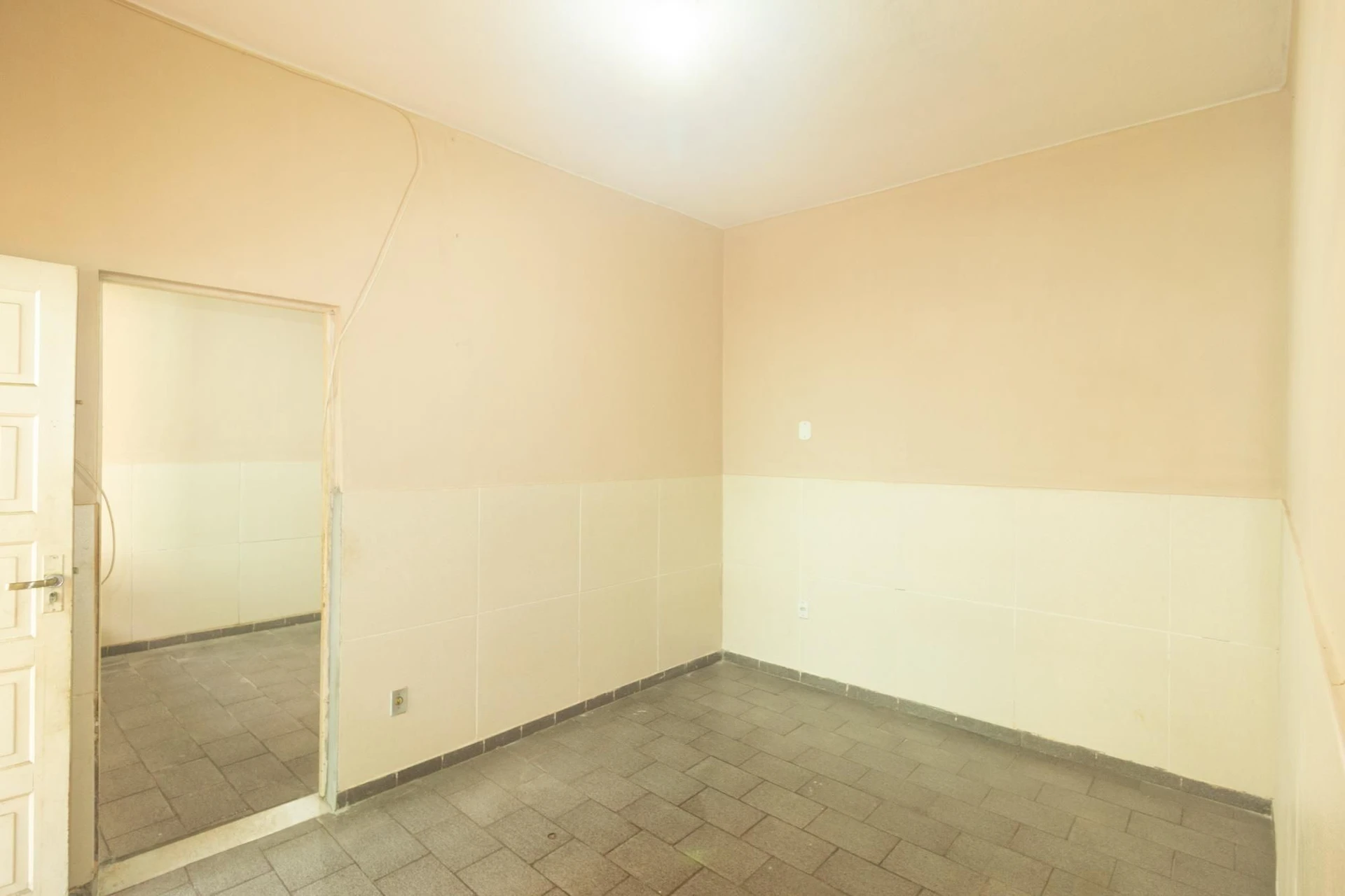 1-bedroom apartment with balcony and pets allowed — photo 25