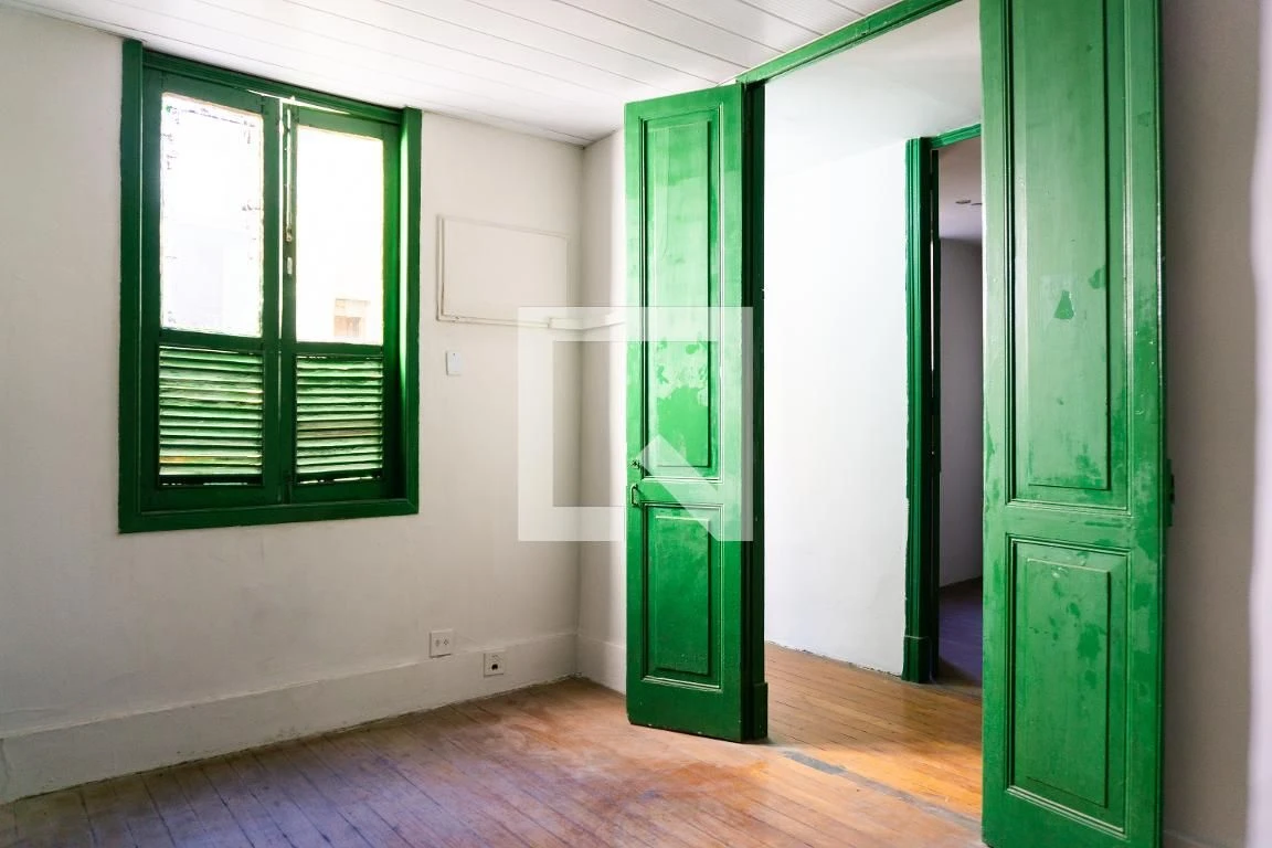 Rental house with 5 bedrooms and a closed kitchen room — photo 20