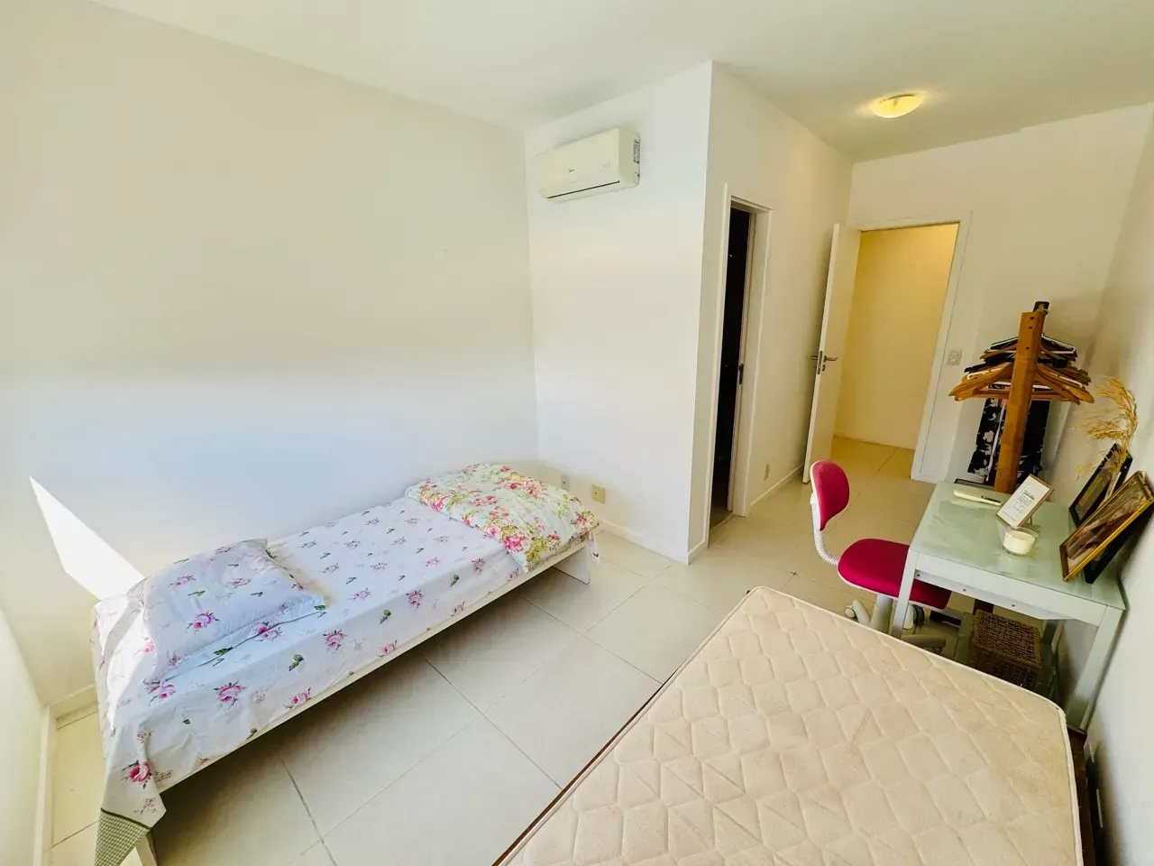 227 m² apartment with open-plan kitchen and balcony — photo 23