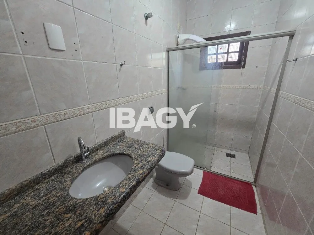 3-bedroom house, 1 with its own bathroom, 137 m² — photo 17