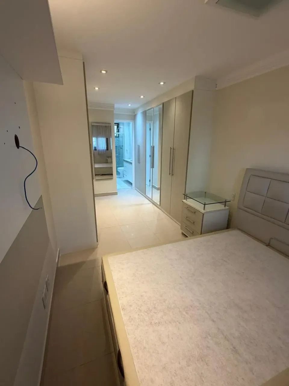 Apartamento mobiliado com 3 quartos e 3 banheiros — photo 12