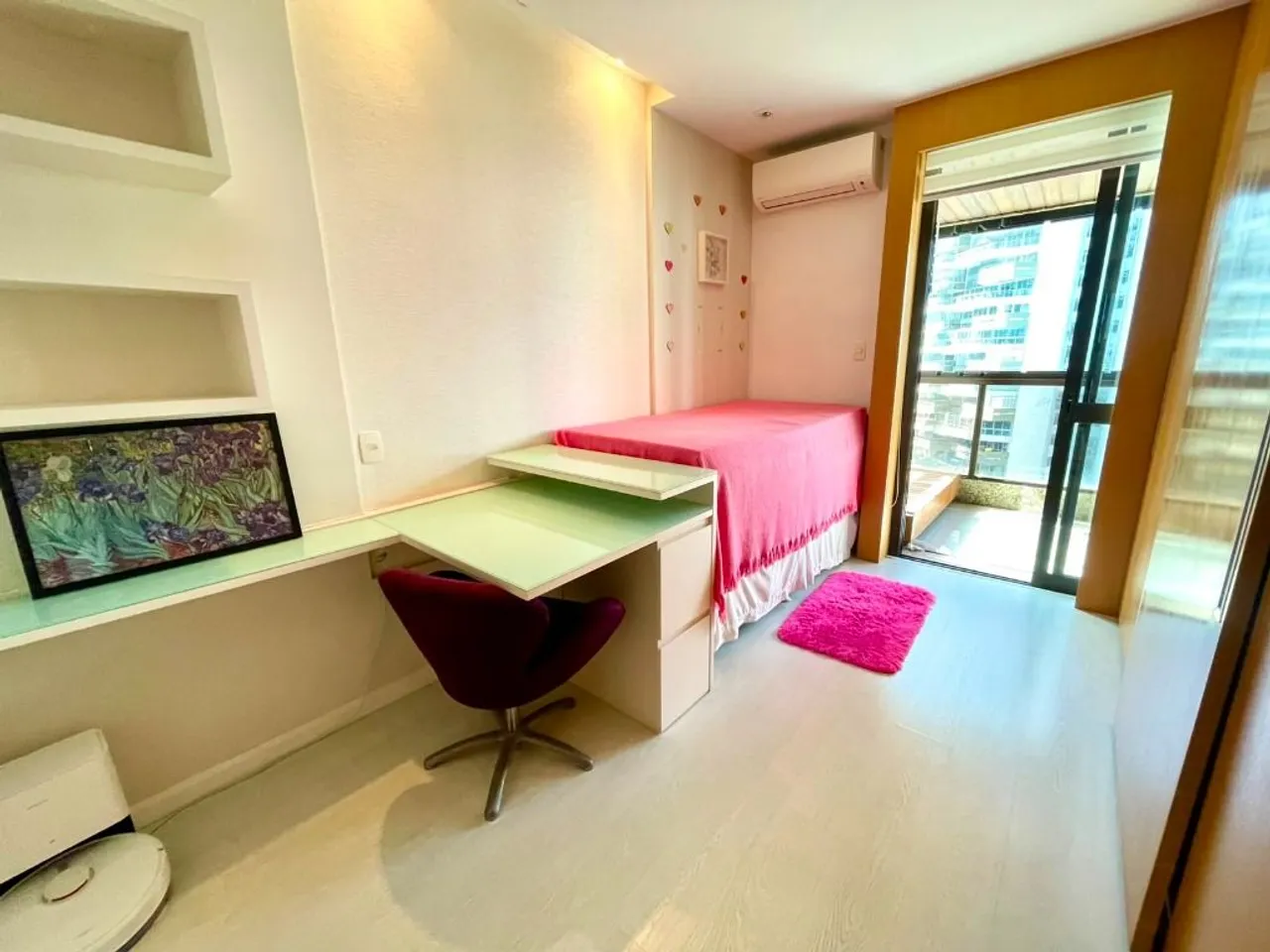 168 m² apartment with an open-plan kitchen and 3 bedrooms — photo 12