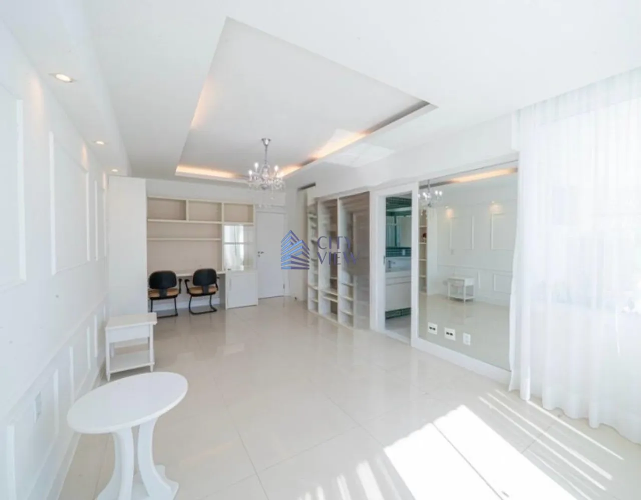 House with 5 bedrooms, 5 bathrooms and 5 parking, 1000 m² — photo 13