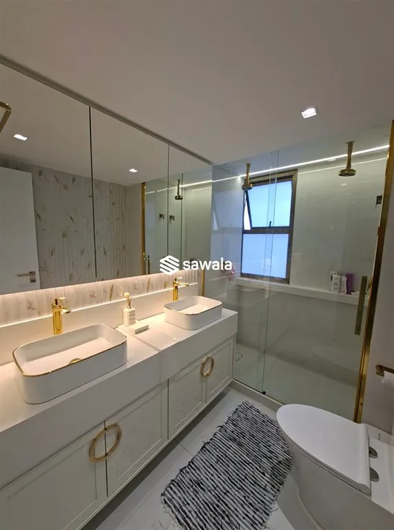 Furnished apartment with 4 bedrooms and open kitchen — photo 33