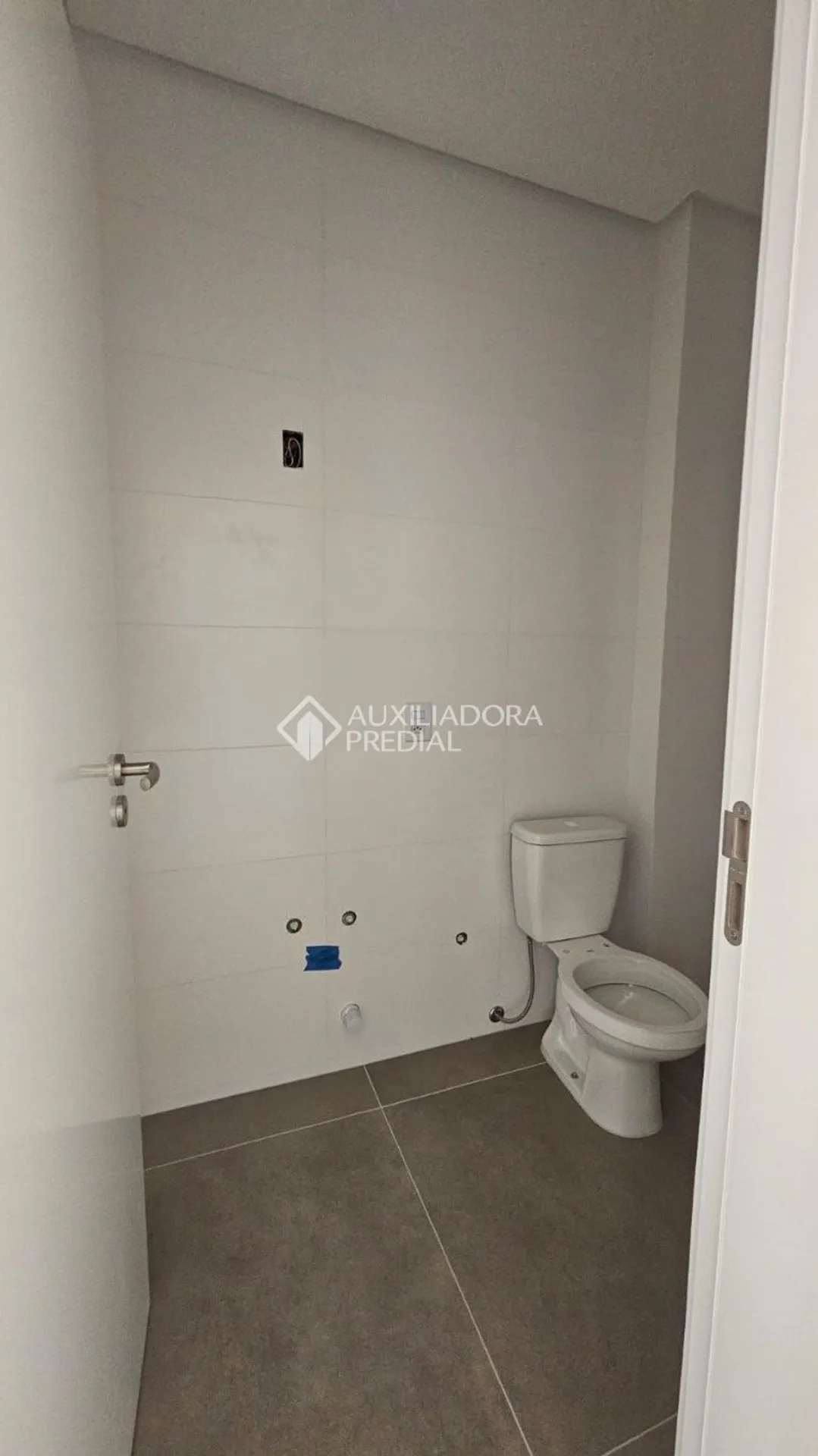 Квартира з 2 спальнями та кухнею відкритого плану — photo 21