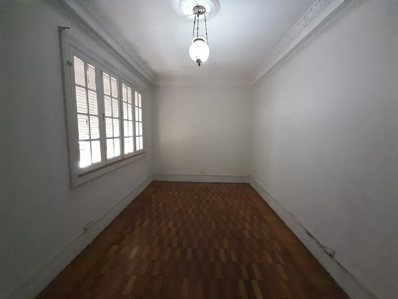 Apartment on the 9th floor with a glass-enclosed balcony — photo 13