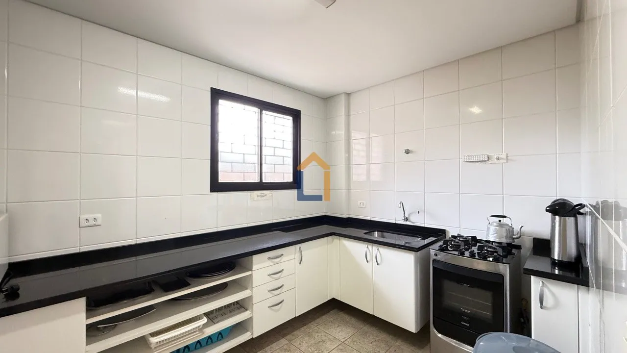 3-bedroom apartment with a washing machine in Curitiba — photo 24