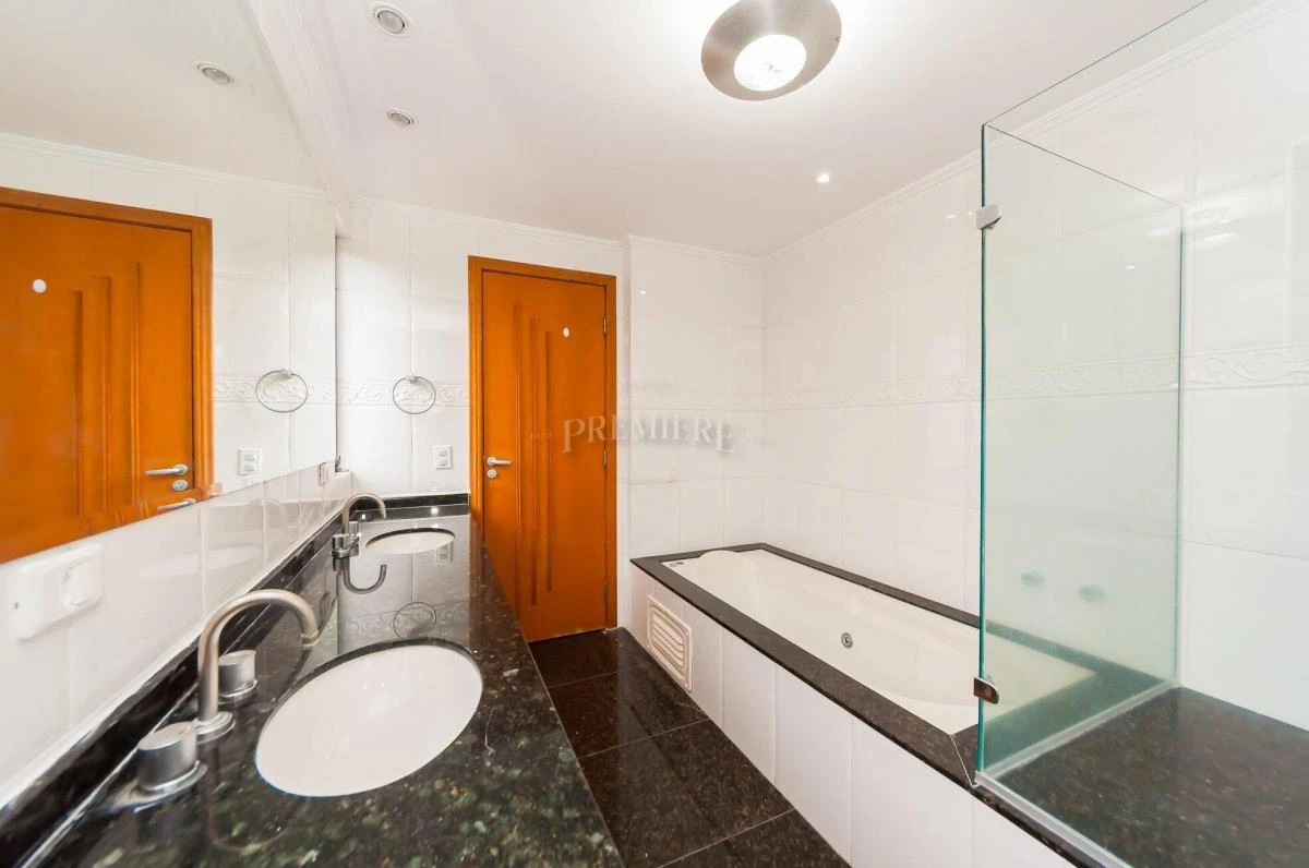 Балкон с грилем и 4 спальни: квартира 322 м² — photo 8