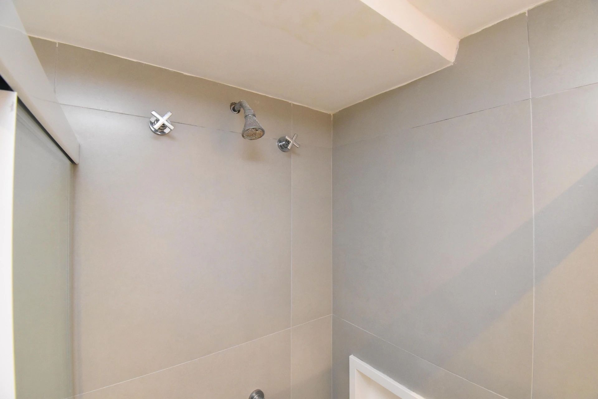 Apartamento de 2 quartos em condomínio com academia — photo 33