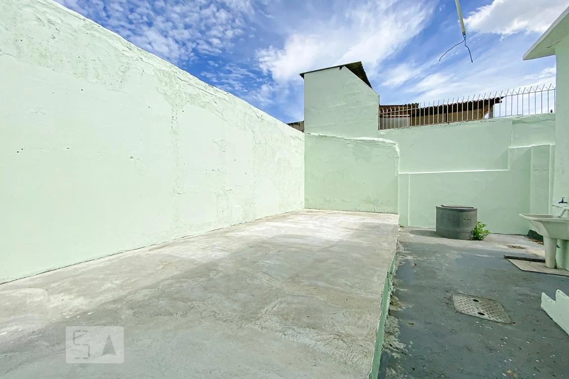 Rental house with 2 bedrooms and 1 bathroom — photo 6