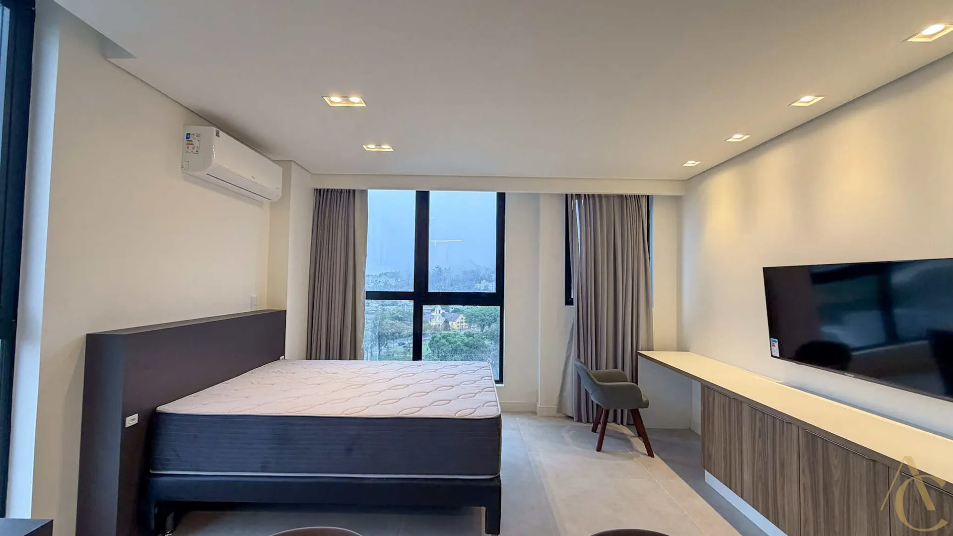 Furnished 36 m² studio with an open-plan kitchen
