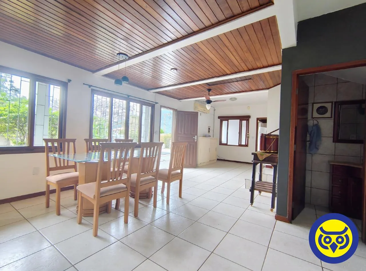 270 m² house with a garden and a washing machine — photo 6