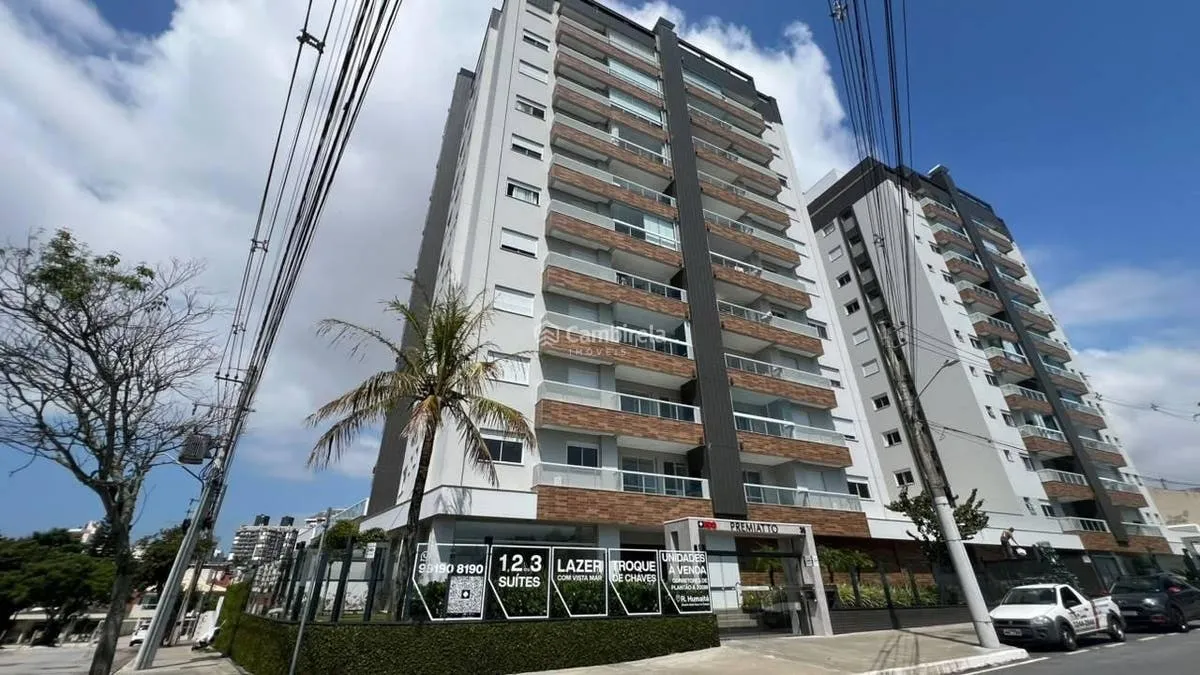 Balcony with a grill in a 2-bedroom apartment, 76 m² — photo 9