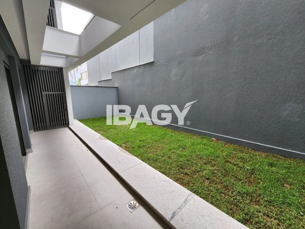 Furnished apartment, 116 m², with a grill on the balcony — photo 58