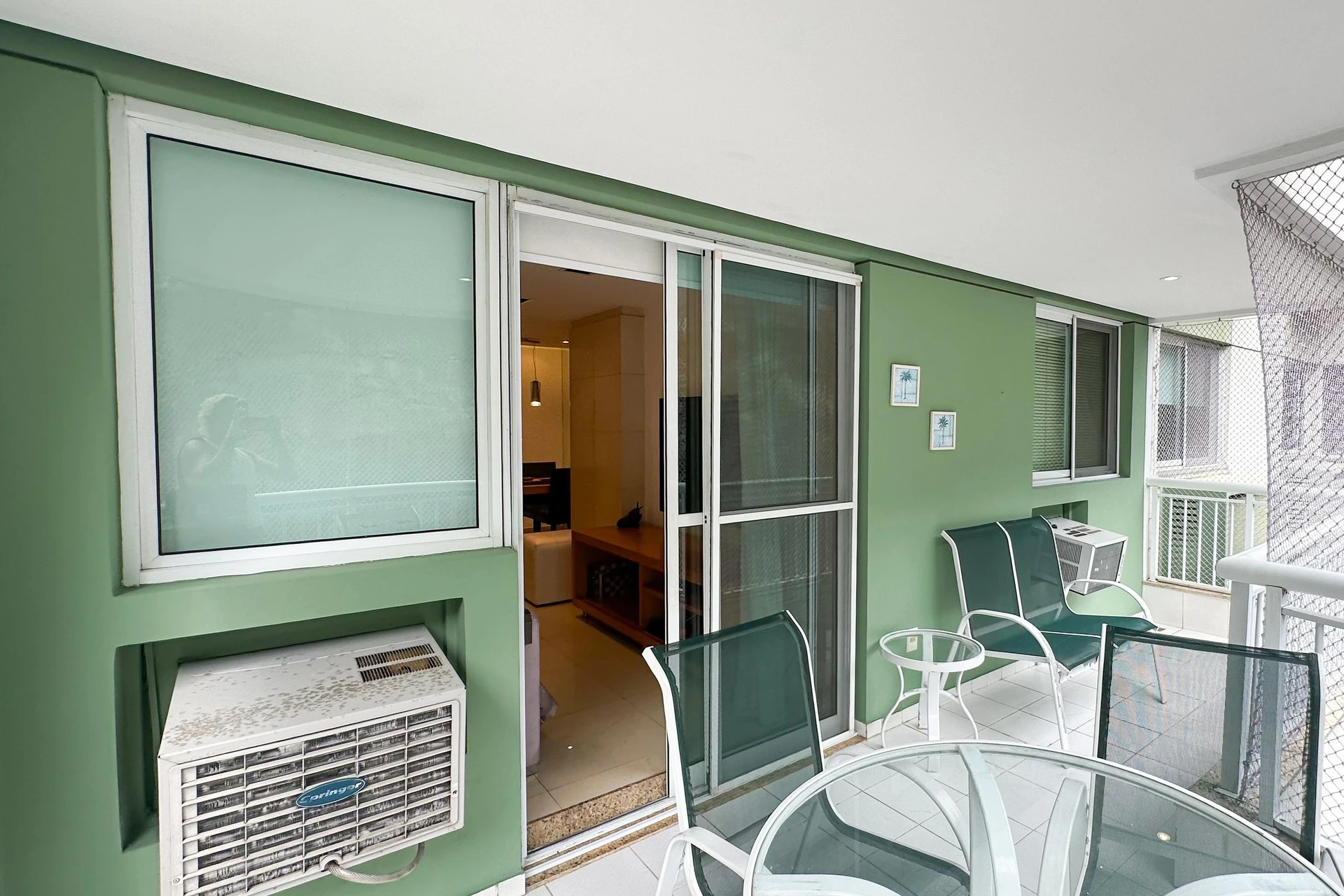 Furnished apartment with 2 bedrooms and built-in wardrobes — photo 28