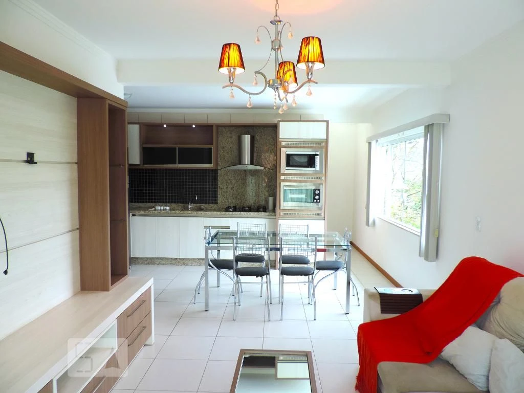 Furnished 2-bedroom apartment with 1 bathroom — photo 8