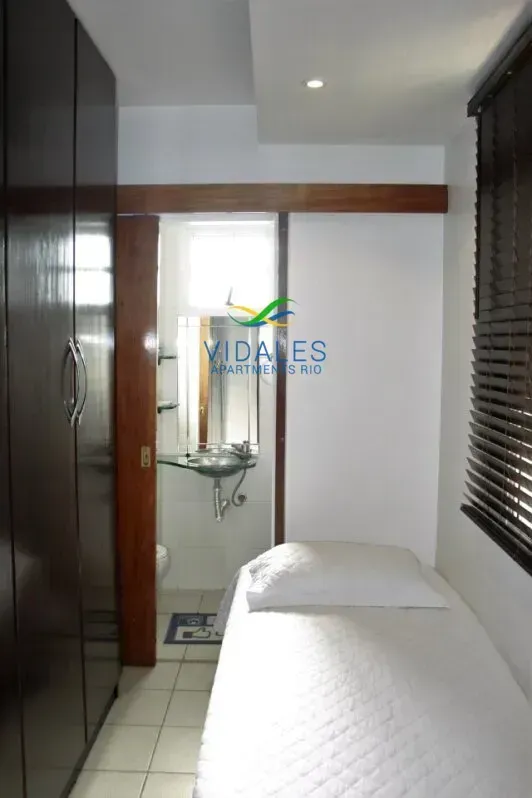 Apartment with 3 bedrooms and 4 bathrooms and 2 spots — photo 30