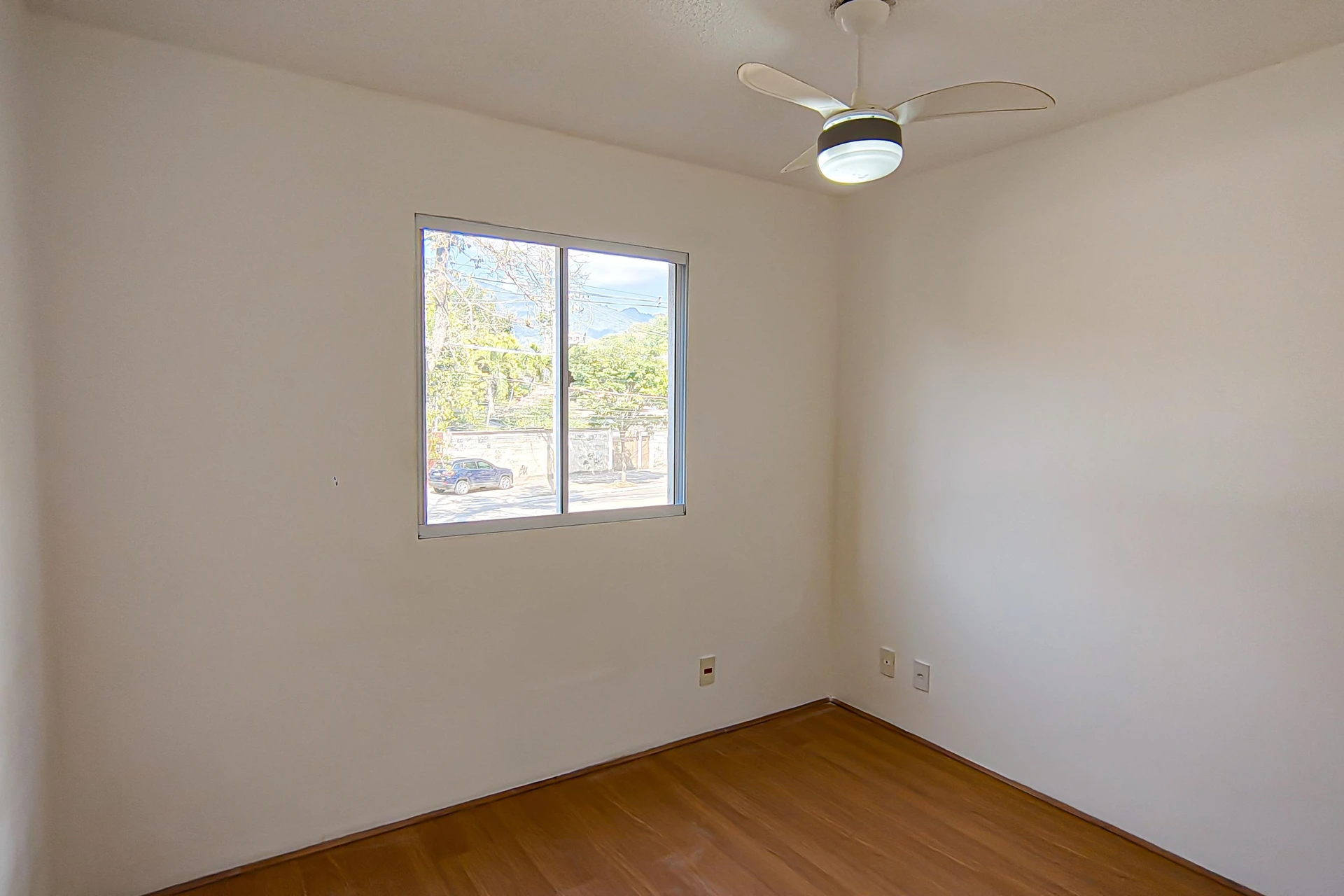 2-bedroom apartment with a mountain view in Rio de Janeiro — photo 27