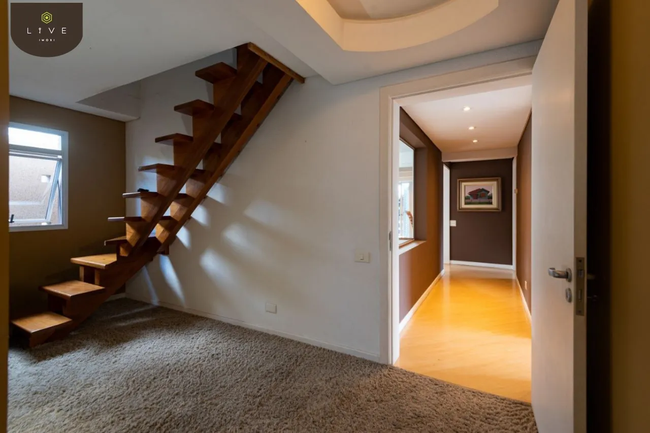 House with 4 bedrooms and mountain view — photo 16