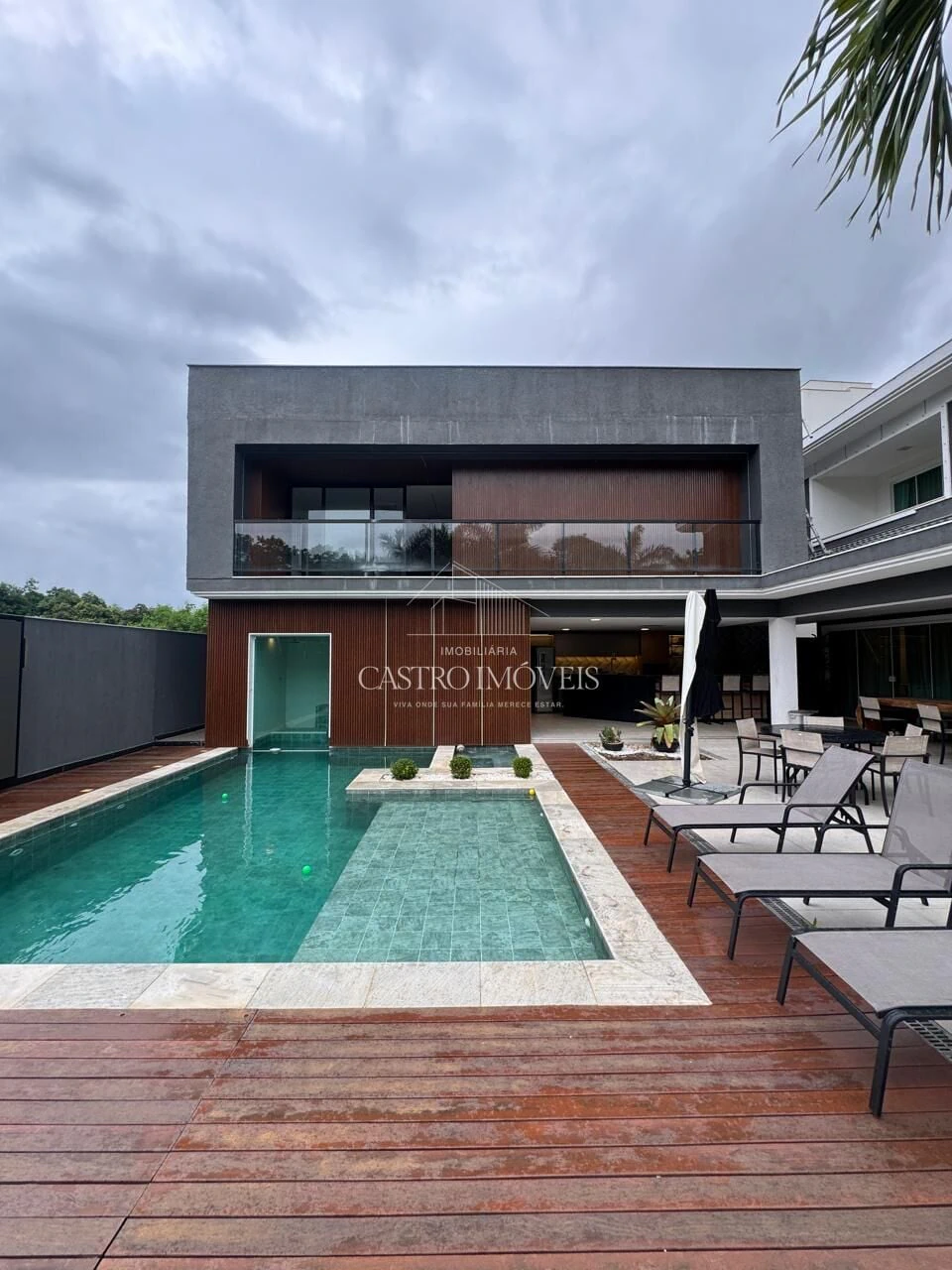 Furnished 715 m² house with 5 en-suites and 4 parking — photo 16