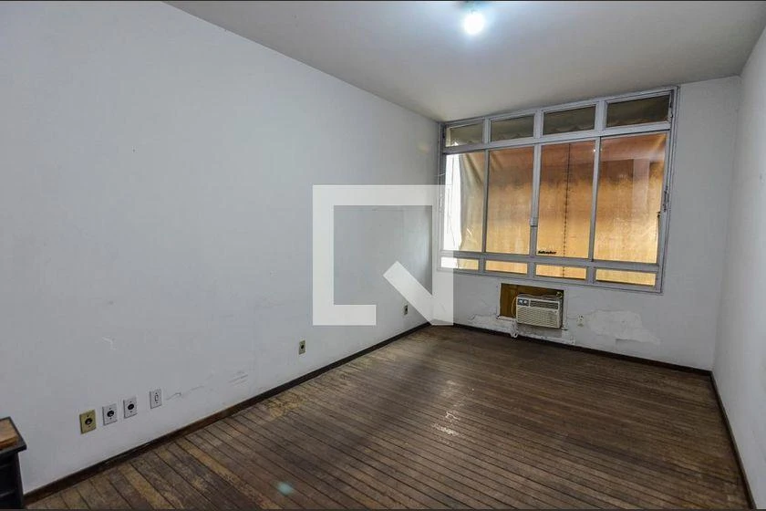 1000 m² house with 6 bedrooms and 1 en-suite — photo 29