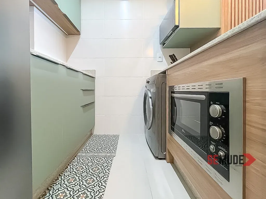 Furnished 1-bedroom apartment with a balcony grill — photo 24