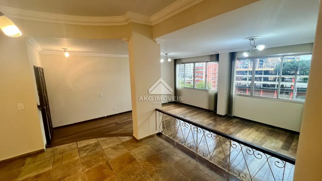 3-bedroom apartment with a home office in Curitiba — photo 18