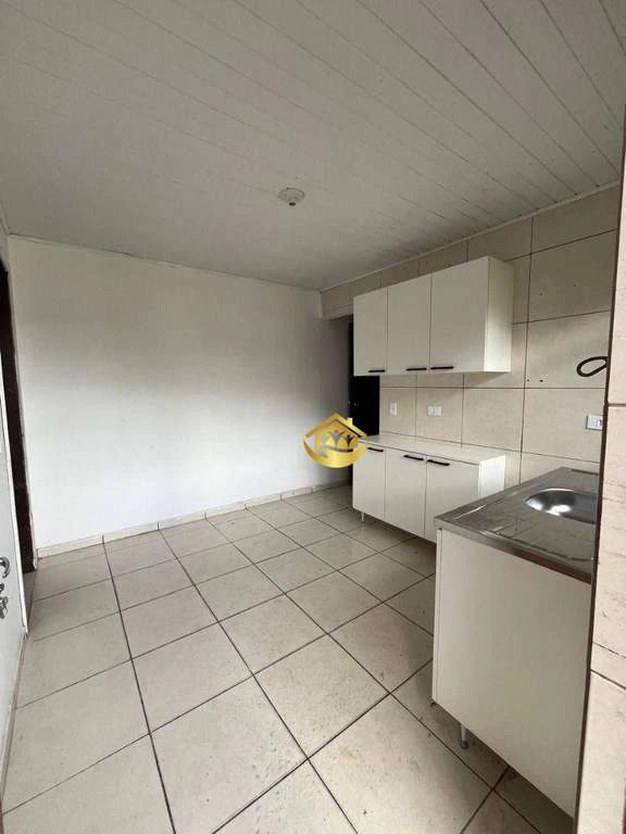 Rental house with 2 bedrooms and a closed kitchen — photo 3