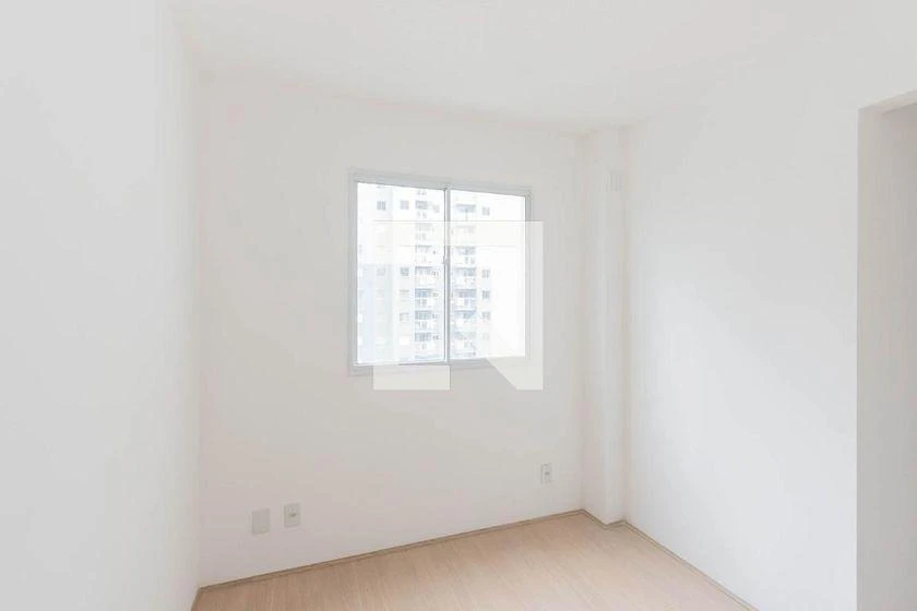 2-bedroom apartment in a building with a gym — photo 5